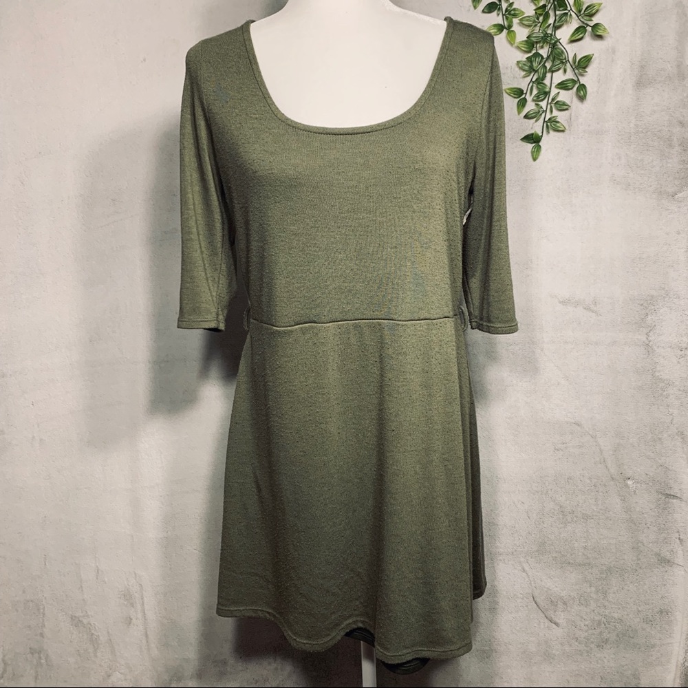 Charlotte Russe | Green Lace-Back Dress